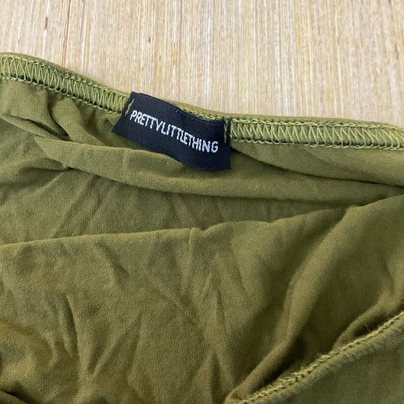 Pretty Little Thing Basic Olive Green Slinky Long Sleeve Bodysuit US Size 12 - Picture 6 of 6